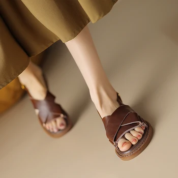 Летние женские босоножки 2023 года, Босоножки из натуральной кожи на плоской подошве с женскими повседневными однотонными сандалиями, Лаконичные женские шлепанцы, женская обувь